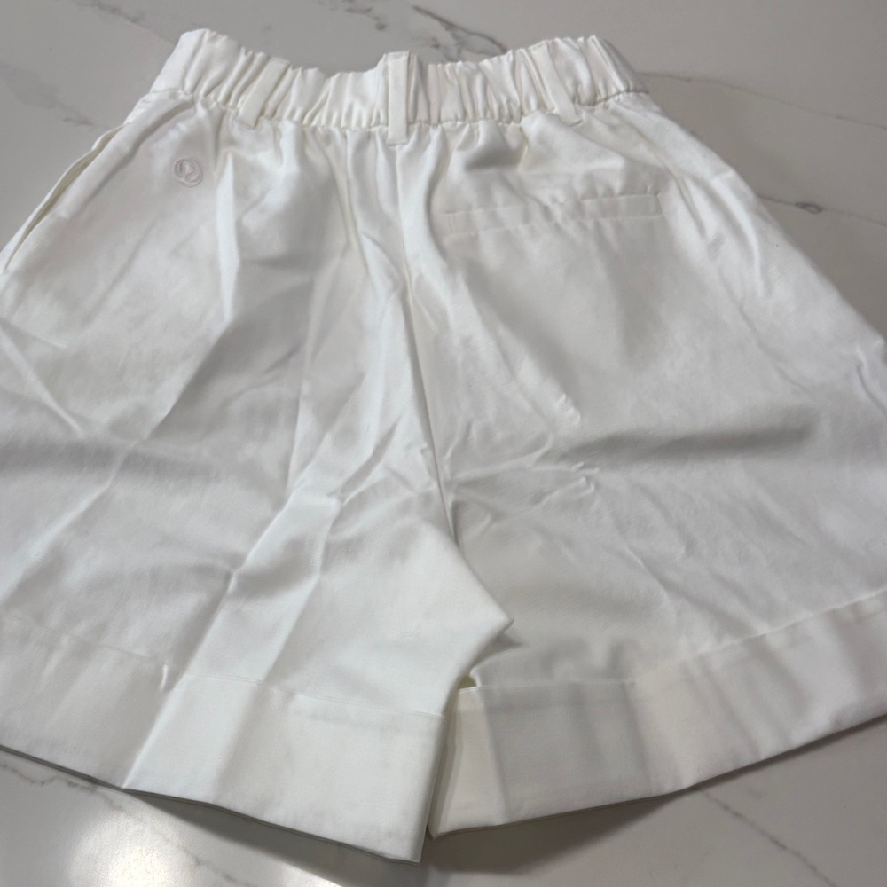 lululemon athletica White Women Shorts - Picture 7 of 11